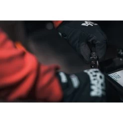 1/4" DRIVE 7-3/4" EIGHTY8 TOOTH BLACK CHROME LOCKING FLEX RATCHET WITH ERGO HANDLE - GREEN -Hand Tool Store AFR68BLFG InUseImage 06 1500