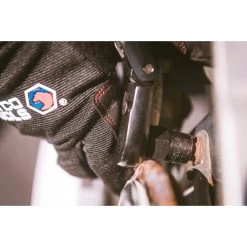 3/8" DRIVE 12-1/2" EIGHTY8 TOOTH BLACK CHROME LOCKING FLEX RATCHET WITH ERGO HANDLE - PURPLE -Hand Tool Store BFR128BLFP InUseImage 08 1500