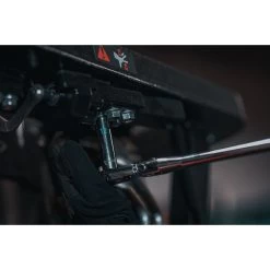 3/8" DRIVE 12-1/2" EIGHTY8 TOOTH LOCKING FLEX HEAD RATCHET WITH ERGO HANDLE - BLUE -Hand Tool Store BFR128LFB InUseImage 01 1500