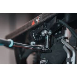 3/8" DRIVE 12-1/2" EIGHTY8 TOOTH LOCKING FLEX HEAD RATCHET WITH ERGO HANDLE - BLUE -Hand Tool Store BFR128LFB InUseImage 02 1500