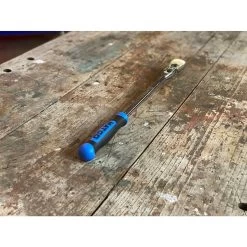 3/8" DRIVE 15½" EIGHTY8 TOOTH LOCKING FLEX RATCHET WITH ERGO HANDLE - BLUE -Hand Tool Store BFR158LFB LifestyleImage 03 1500