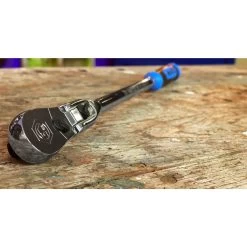 3/8" DRIVE 15½" EIGHTY8 TOOTH LOCKING FLEX RATCHET WITH ERGO HANDLE - BLUE -Hand Tool Store BFR158LFB LifestyleImage 04 1500