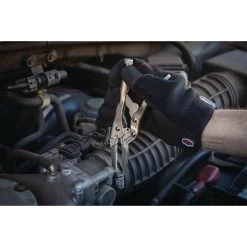 6" NEEDLE NOSE LOCKING PLIERS 8 6" NEEDLE NOSE LOCKING PLIERS -Hand Tool Store MLNN6 InUseImage 01 1500