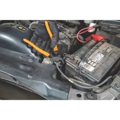 9" BATTERY CABLE CUTTER -Hand Tool Store PBC911B In UseImage 03 1500