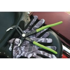 12" SLIP JOINT PLIERS -Hand Tool Store PL12 LifestyleImage 02 1500