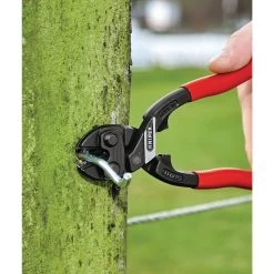 KNIPEX 10" COBOLT XL MINI BOLT CUTTER -Hand Tool Store PLA10 In UseImage 03 1500