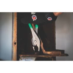 10" SLIP JOINT PLIERS - GREEN -Hand Tool Store PSJ10G InUseImage 02 1500