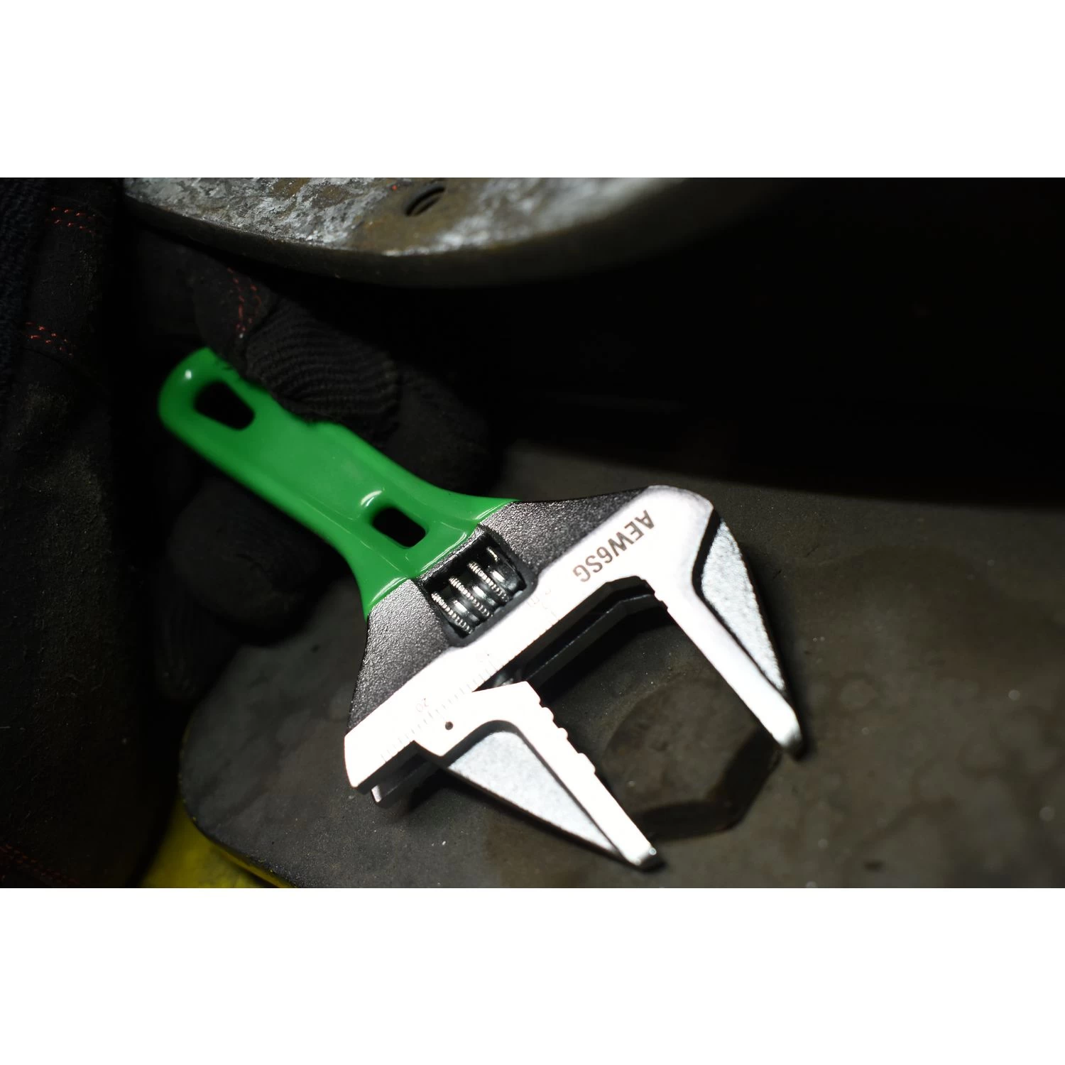 3 PIECE EXOSKELETON ADJUSTABLE WRENCH SET - GREEN 11 3 PIECE EXOSKELETON ADJUSTABLE WRENCH SET - GREEN - Image 9