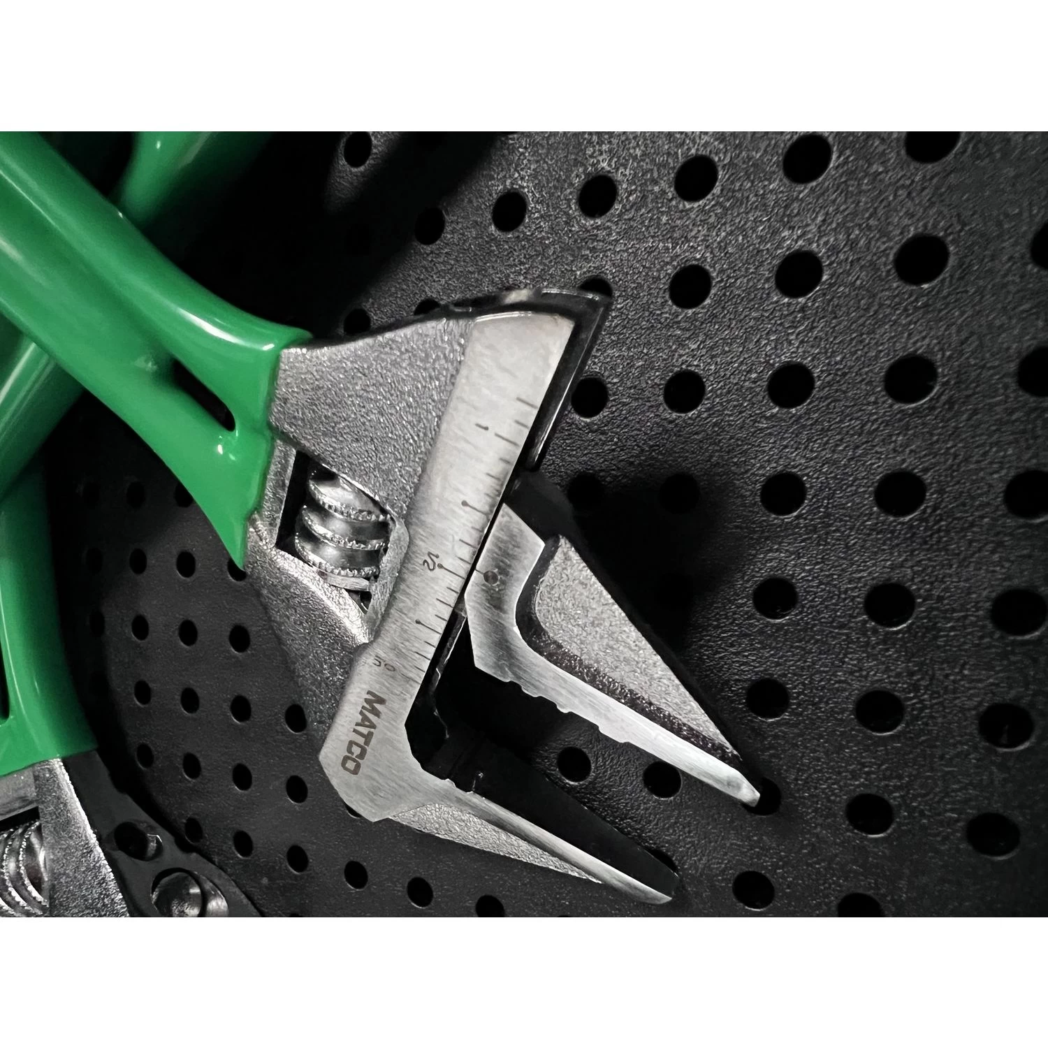 3 PIECE EXOSKELETON ADJUSTABLE WRENCH SET - GREEN 8 3 PIECE EXOSKELETON ADJUSTABLE WRENCH SET - GREEN - Image 6