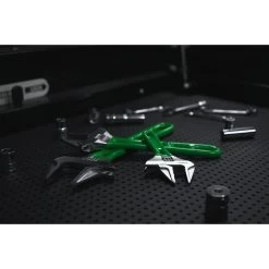 3 PIECE EXOSKELETON ADJUSTABLE WRENCH SET - GREEN 19 3 PIECE EXOSKELETON ADJUSTABLE WRENCH SET - GREEN -Hand Tool Store SAEW3G LifestyleImage 04 1500