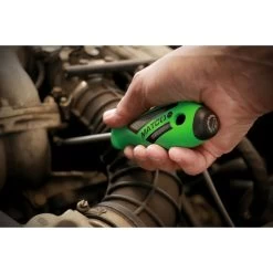 5 PIECE TOP TORQUE II™ SCREWDRIVER SET - GREEN -Hand Tool Store SSPCG5CA InUseImage 04 1500