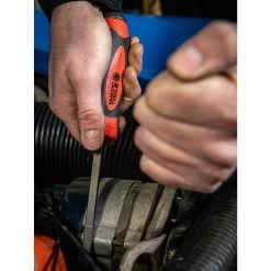 3 PIECE PRYDRIVER SET - RED 24 3 PIECE PRYDRIVER SET - RED -Hand Tool Store SSPDR3 InUseImage 04 1500