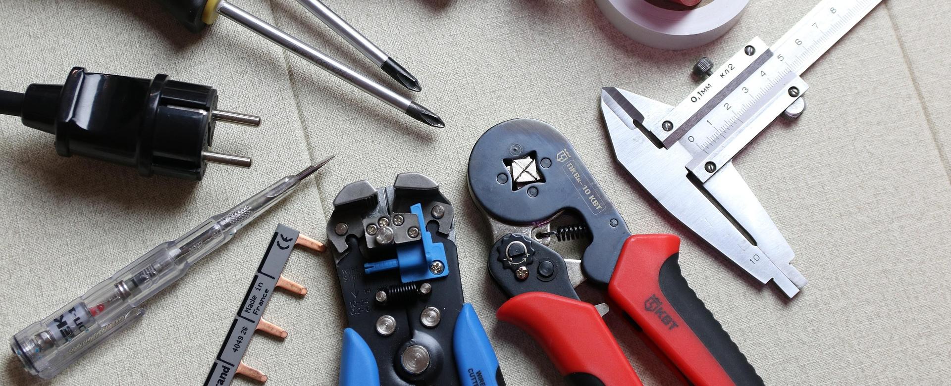 Hand Tool Store -Hand Tool Store electrician 3273340 1920